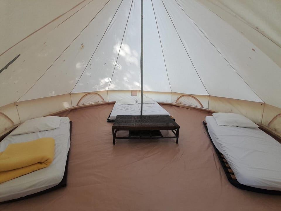 Camping éco-touristique et tiers-lieu apprenant - KERBOUZIER Campground/ 
RV Resort in Finistere