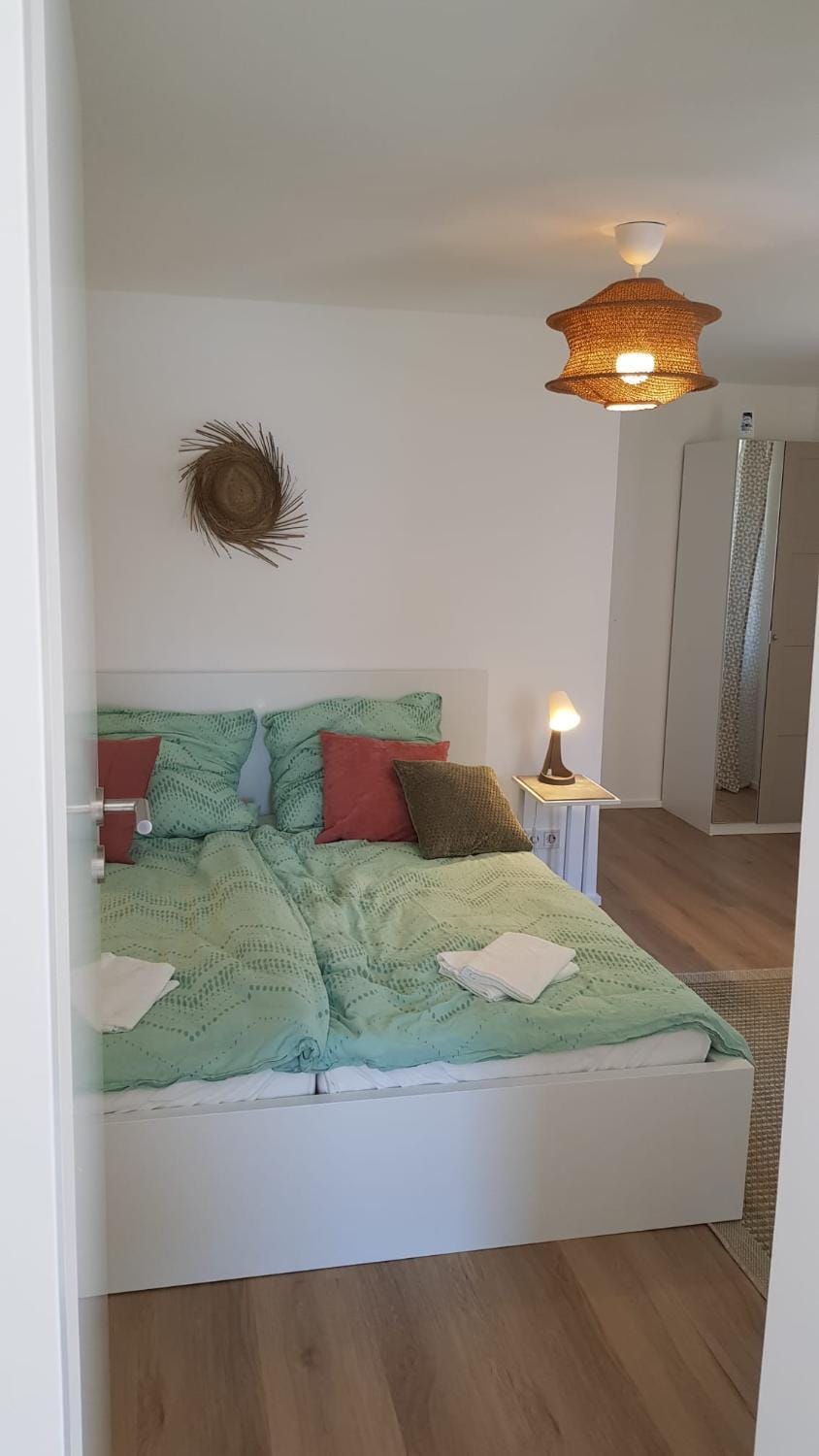 Bed, Living room, Photo of the whole room, Bedroom