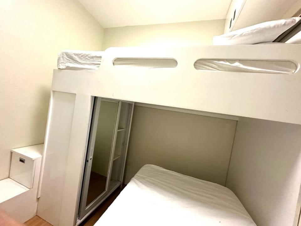 Pontefino Prime Townhouse Vibrant Blue 2-storey Apartment in Batangas