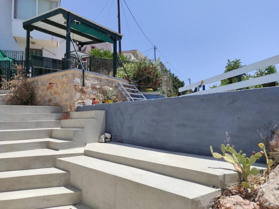 Accommodation in Lithi House in Decentralized Administration of the Aegean