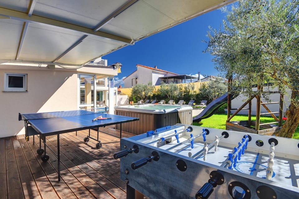 Villa Klen for 15 people near Pula with jacuzzi and children playgorund Villa in Pula