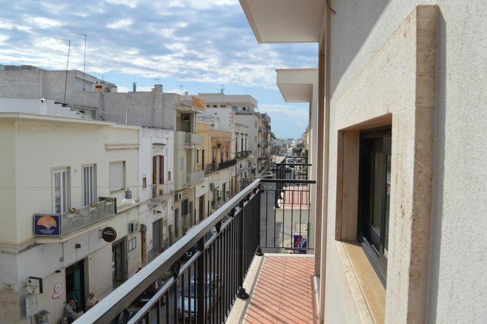 Balcony/Terrace, City view, Street view