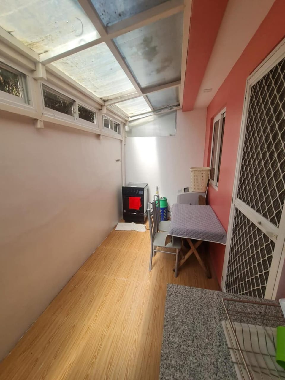 Pontefino Townhouse Comfy Pink 0412 two-storey Apartment in Batangas