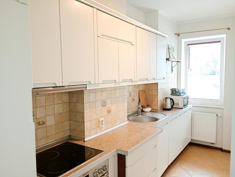 Coffee/tea facilities, Kitchen or kitchenette, dishwasher, microwave, pet friendly, stove, kitchen, kitchen