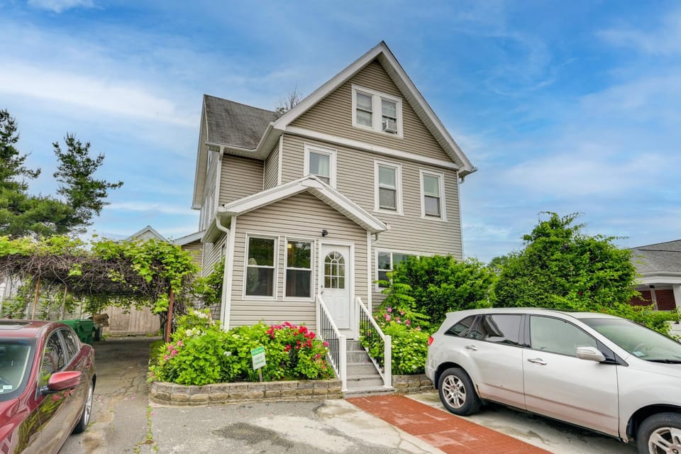 6 Mi to Boston Common: Apt in Medford! Apartment in Medford