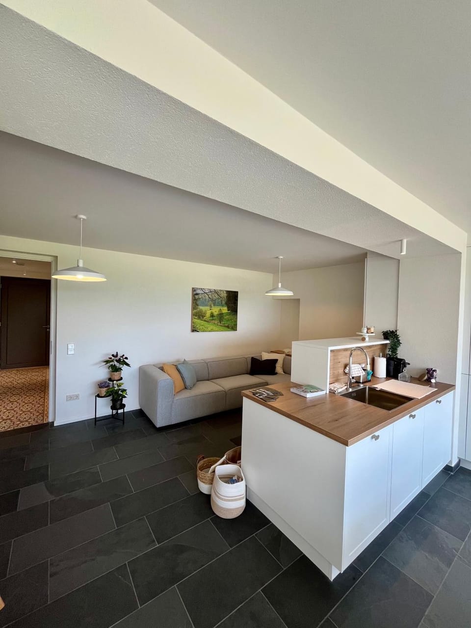 Coffee/tea facilities, Living room, Seating area