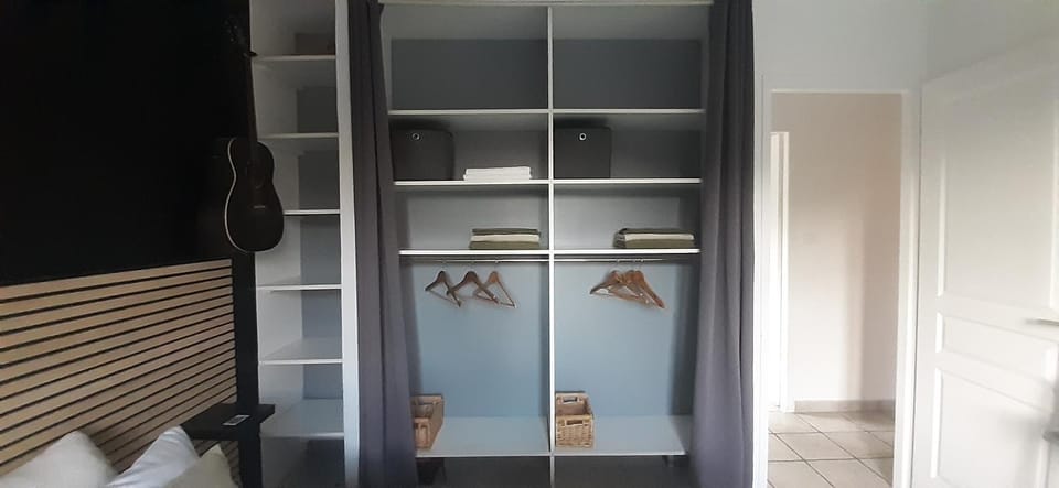 storage, wardrobe