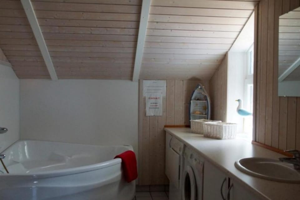 6 Personen kinderfreundliches Ferienhaus mit Sauna, Whirlpool und Kaminofen in Otterndorf House in Otterndorf