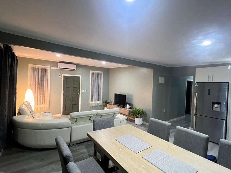 Lux in Lotopa House in Apia