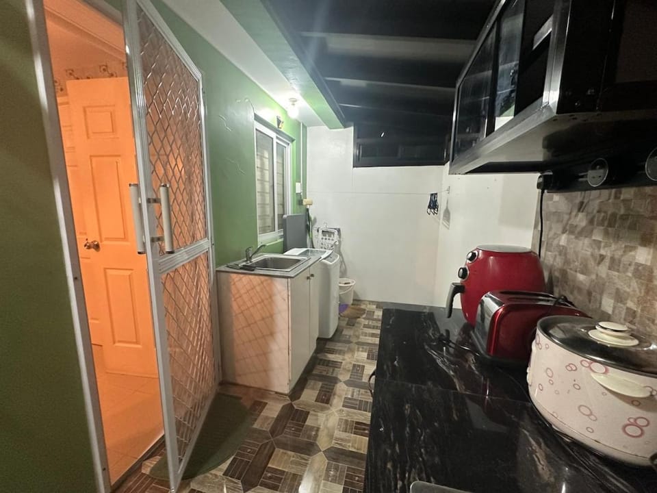 Pontefino Prime Townhouse Cozy Green 2-storey Apartment in Batangas