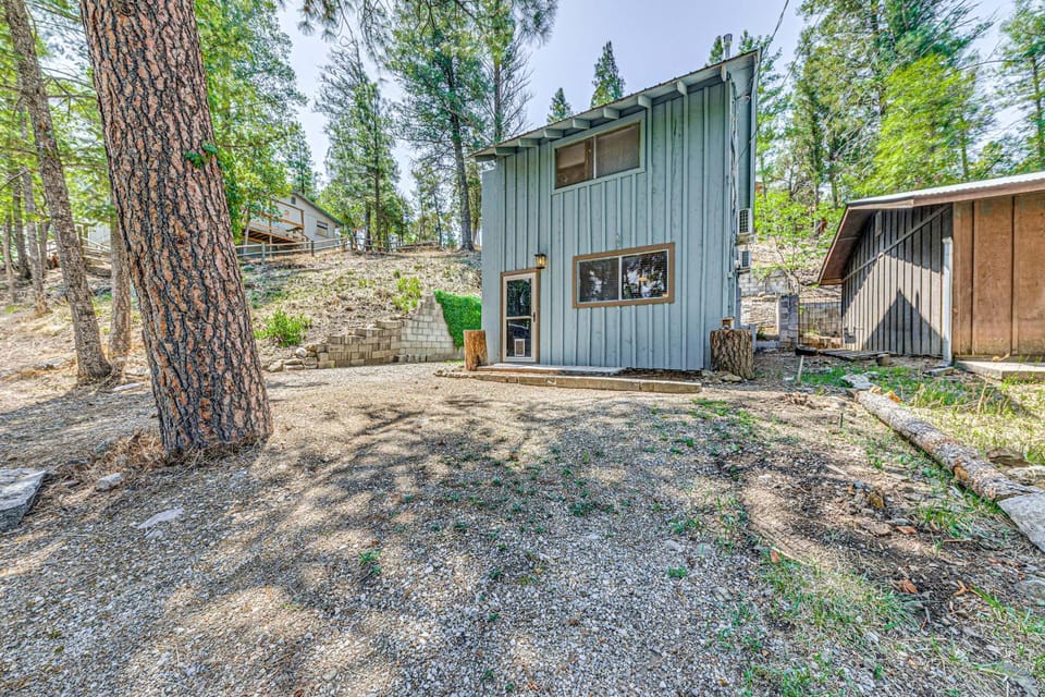 < 1 Mi to Grindstone Lake: Cabin w/ Large Yard! Cabin in Ruidoso