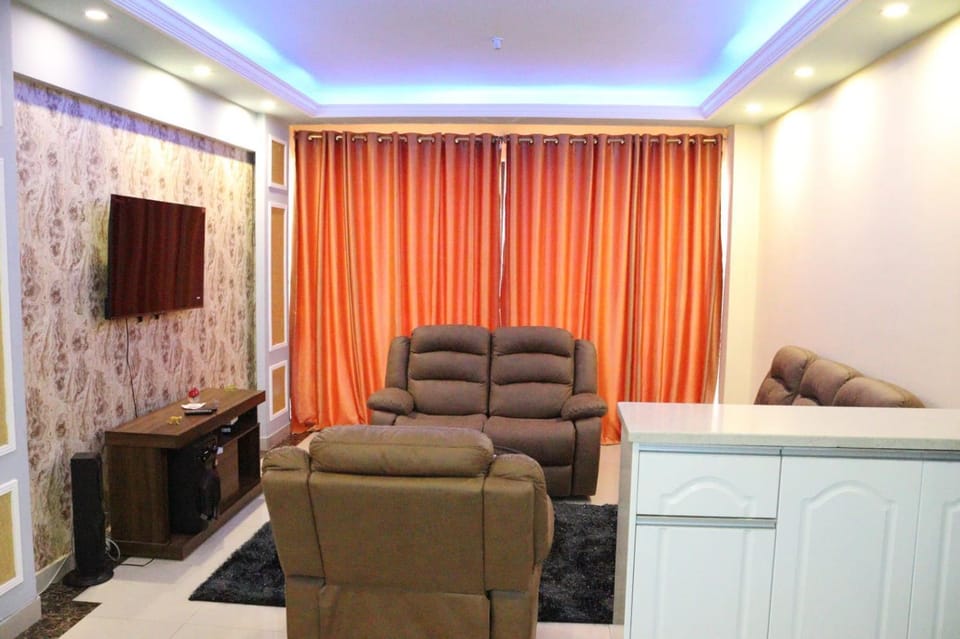 supreme living three bedroom apartment with swimming pool fully equipped gym ample parking space child play area and catchy scenic views Apartment in Nairobi