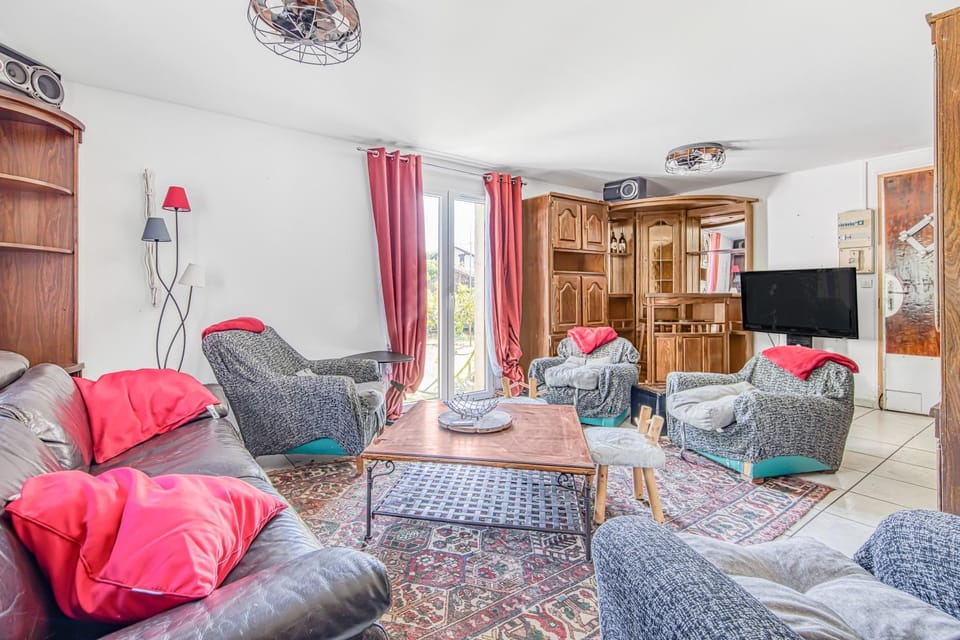 Property building, Living room