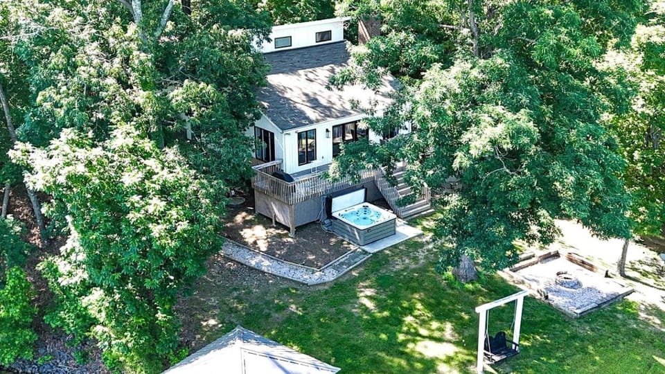Embrace Nature in this Lakefront Cottage with Fire Pit in Charlotte, North Carolina House in Lake Wylie