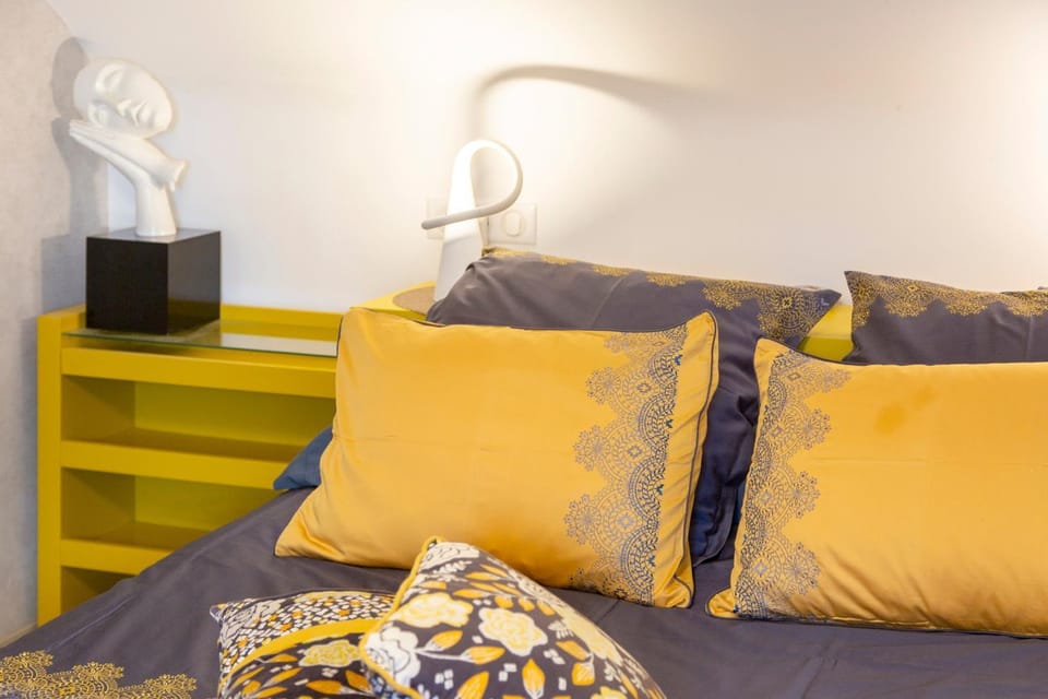 Living room, Bedroom