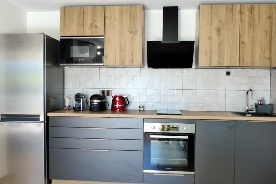 Apartment with garden 200 m from the beach Apartment in Sanary-sur-Mer
