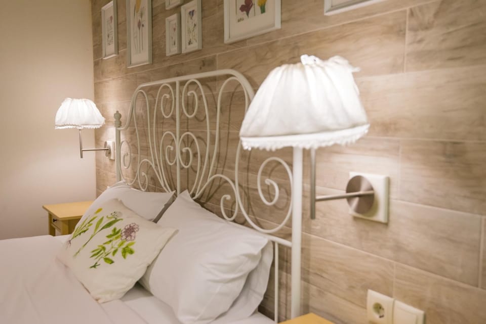 Decorative detail, Bedroom