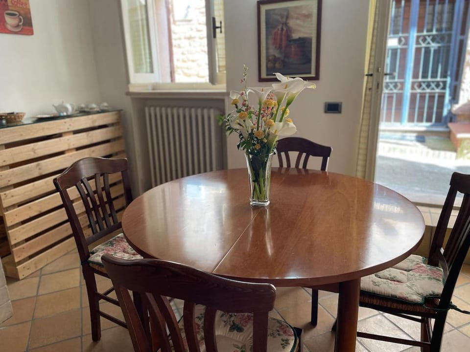 Charming Independent House in Spello CENTER, Free Parking Nearby House in Spello