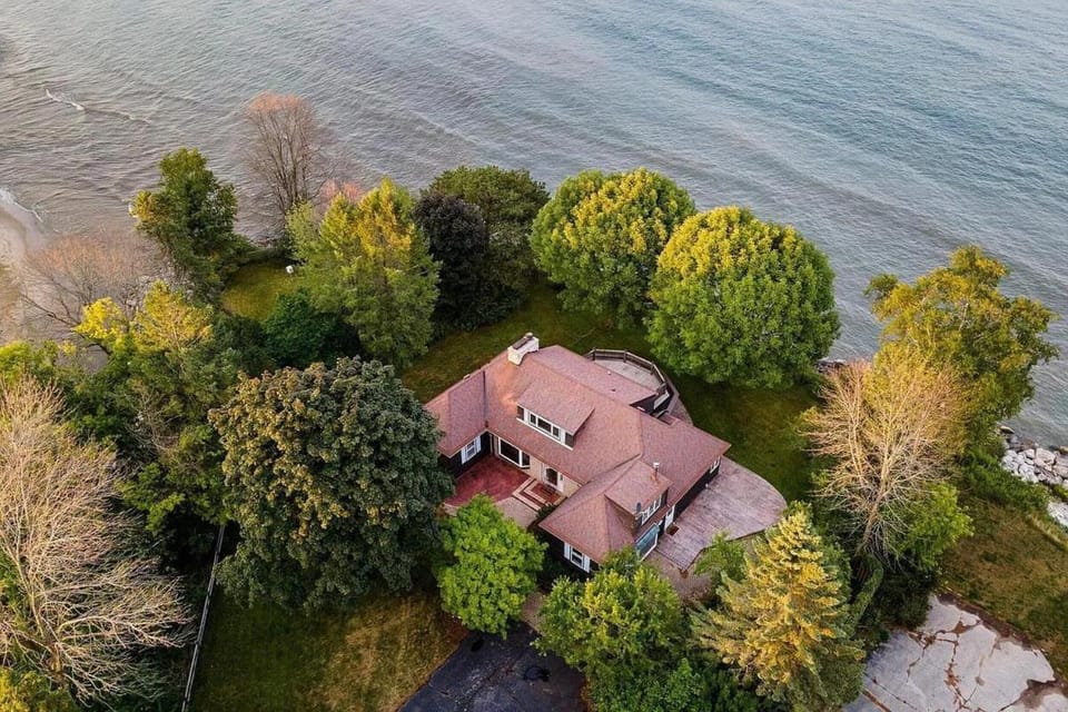 Pelican Point - Private Retreat House in Sheboygan