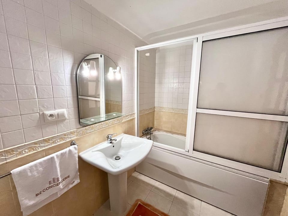 Appartement cosy à Kabila vue sur mer piscine et plage Apartment in Tangier-Tétouan-Al Hoceima