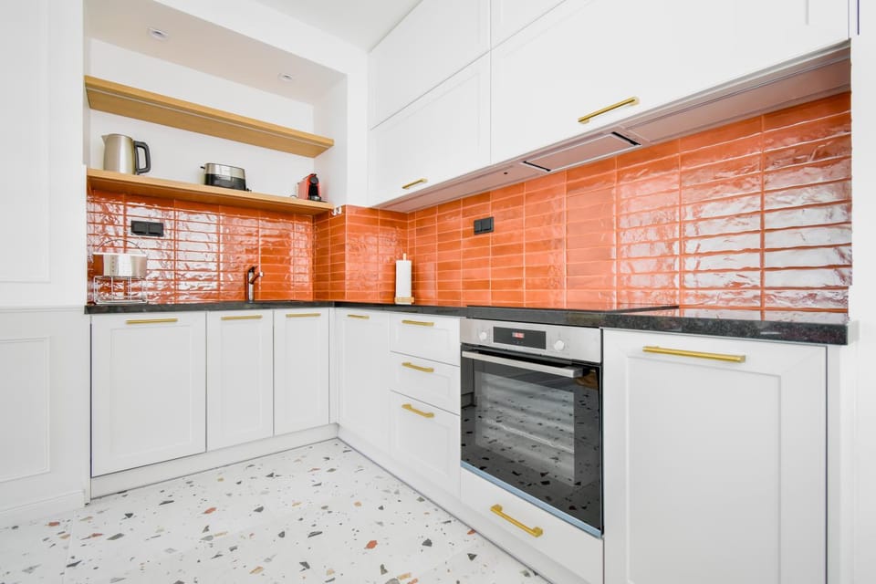 Kitchen or kitchenette, oven, stove