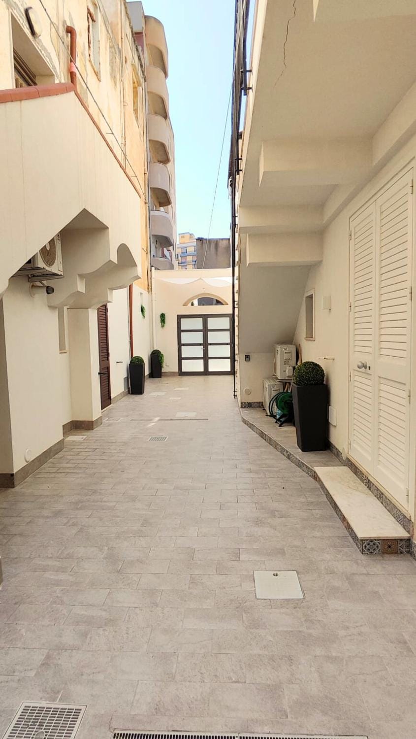 Property building, Inner courtyard view