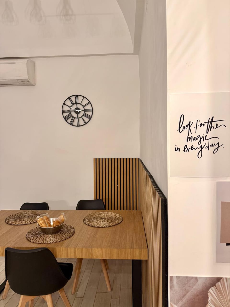 Domus Gazzara -Napoli Centro Storico House in Molise, Italy