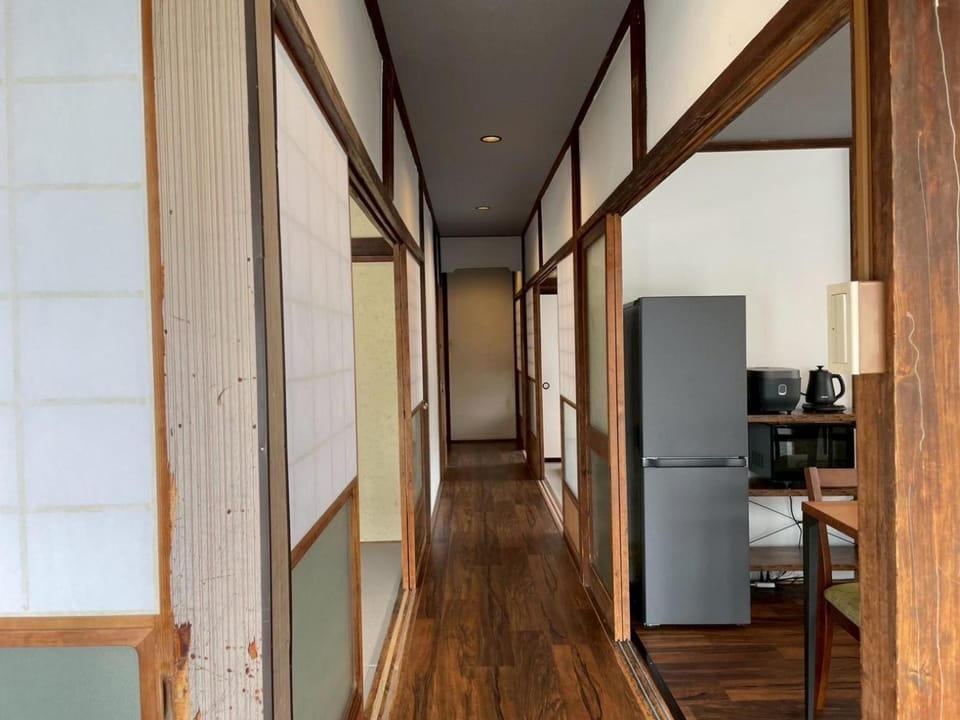 Up to 8 people Traditional Japanese inn for rent! 5-minute drive to Arakurayama Sengen Park House in Japan