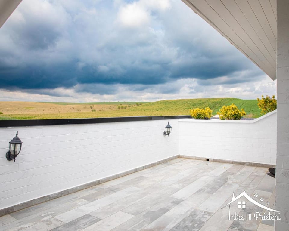 Natural landscape, View (from property/room), Balcony/Terrace