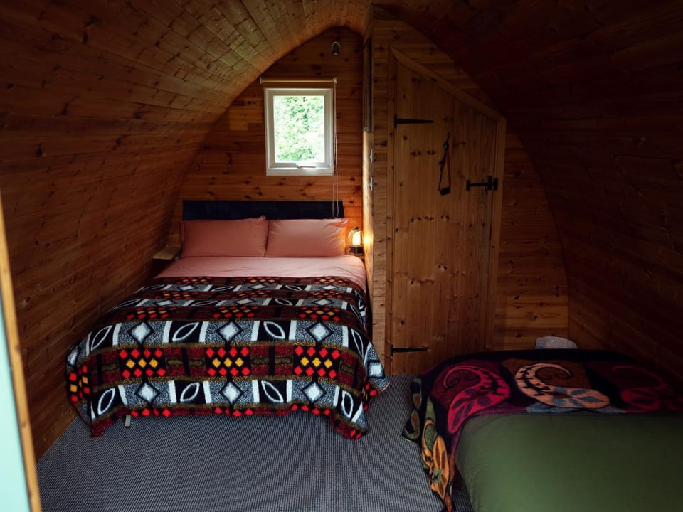 Hogchester Meadow Pods Campground/ 
RV Resort in East Devon District