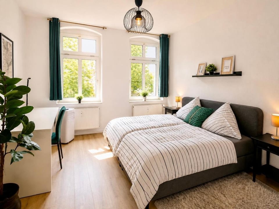 Bed, Photo of the whole room, Bedroom