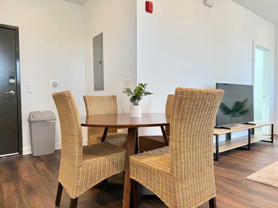New 1B1B Condo in Old Fourth Ward 542Blvd207 Apartment in Atlanta