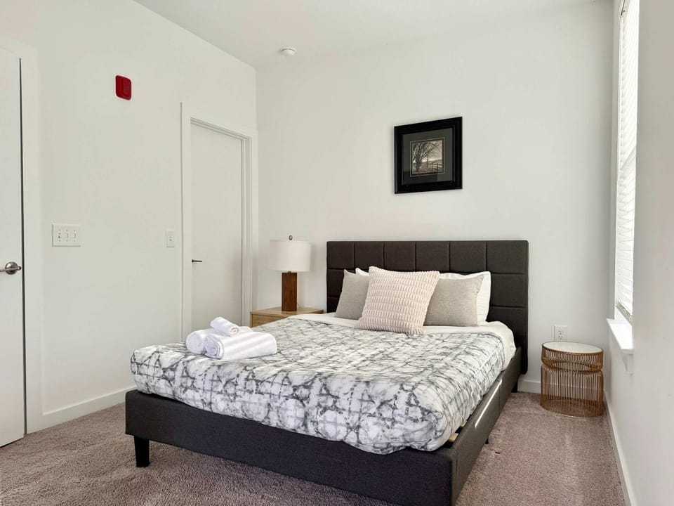 New 1B1B Condo in Old Fourth Ward 542Blvd207 Apartment in Atlanta