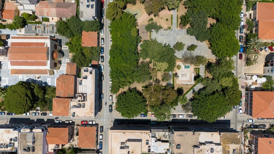 Neighbourhood, Bird's eye view