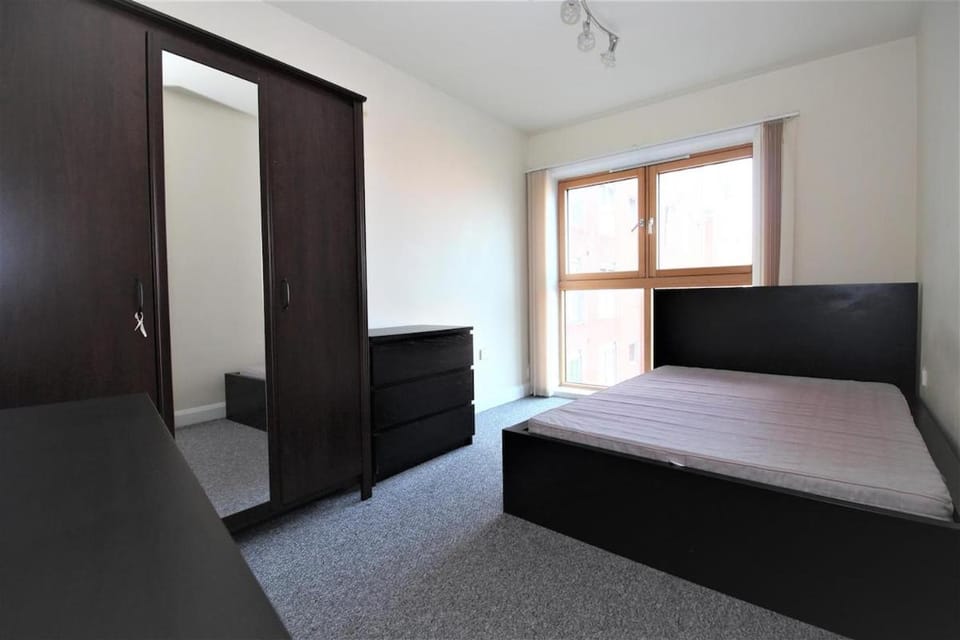 Modest and Minimal 2 bedroom flat Apartment in Leicester