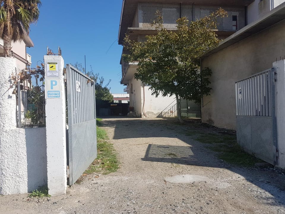 Facade/entrance, On site