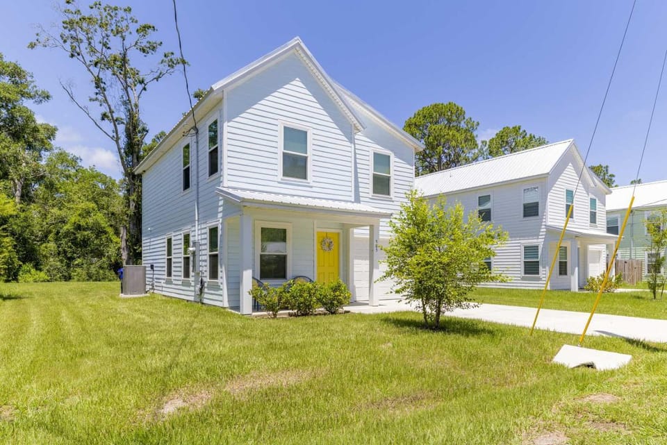 Property building, Day, Garden view