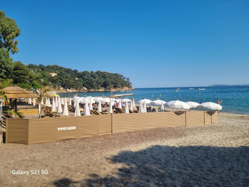 appartement de la plage climatisé Apartment in Rayol-Canadel-sur-Mer