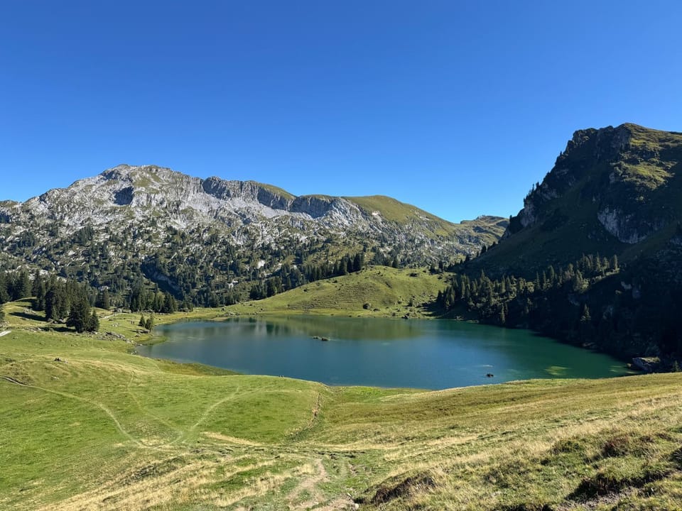 Nearby landmark, Natural landscape