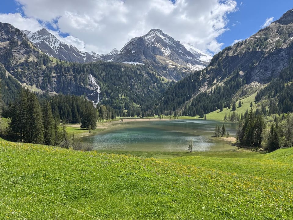 Nearby landmark, Natural landscape