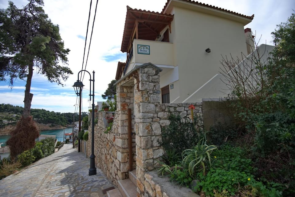 Property building, Street view