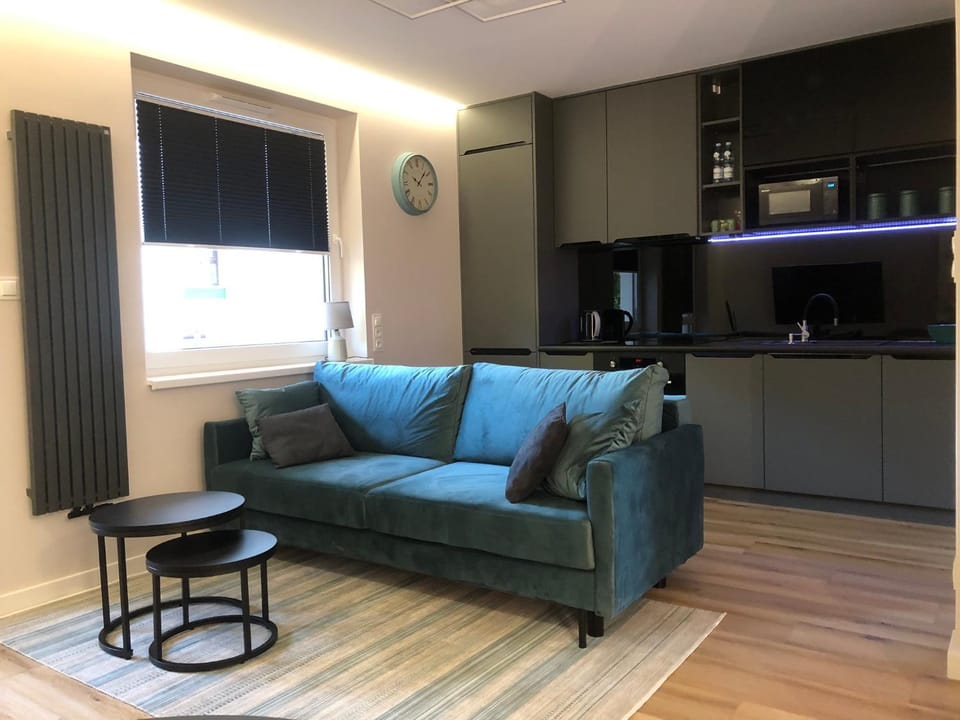 Kitchen or kitchenette, Seating area