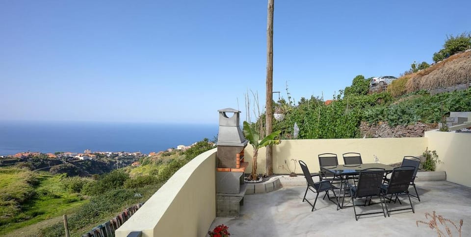 Franco's House II, Mar e Serra Apartment in Madeira District