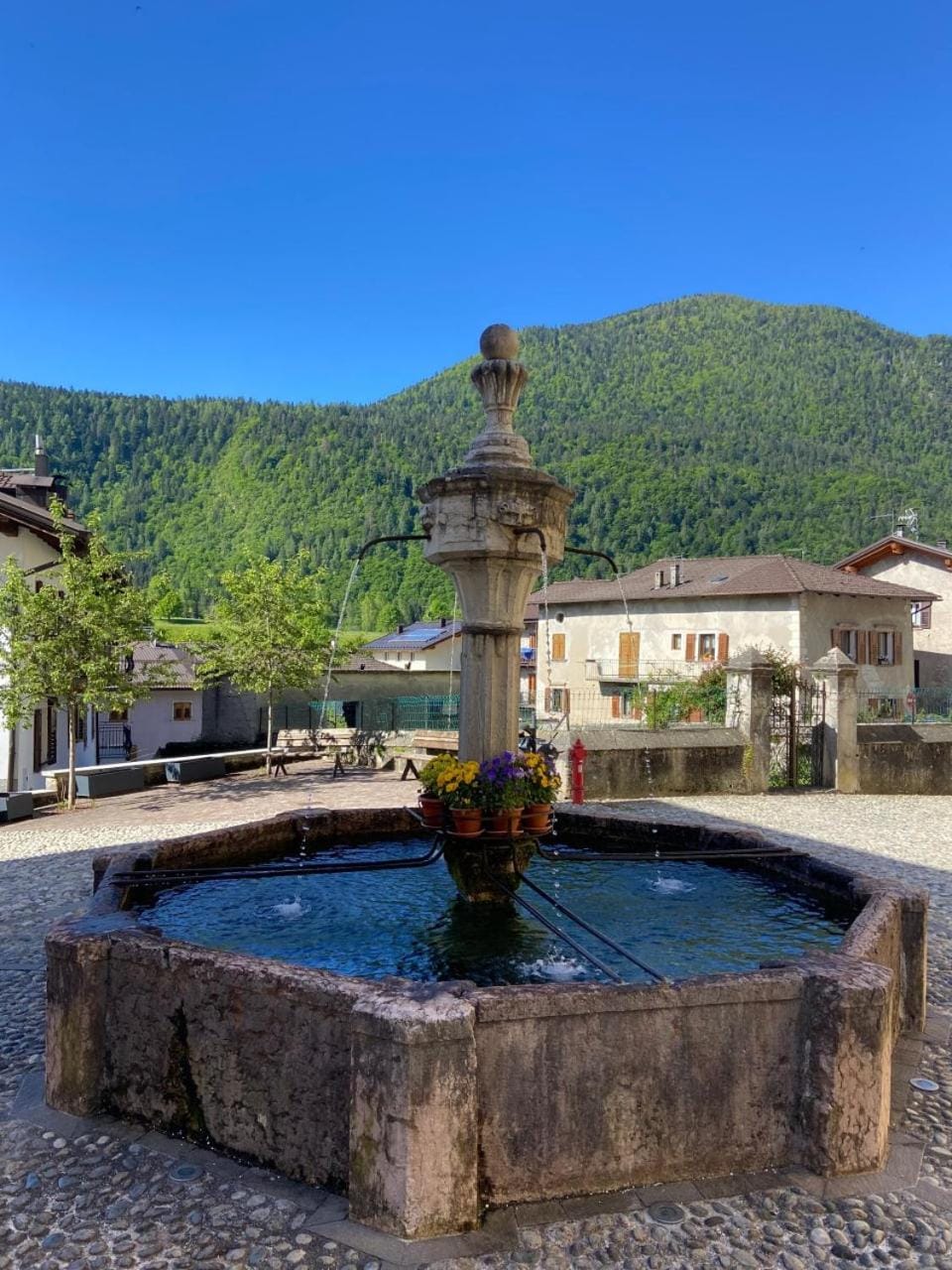 Nearby landmark, Mountain view