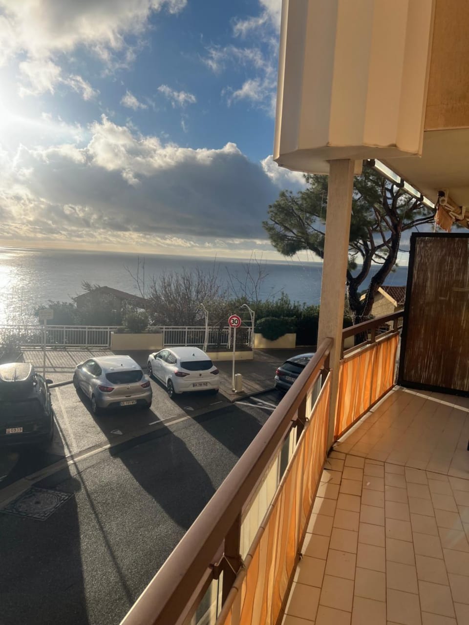 2 p vue mer terrasse proche monaco Apartment in Cap-d'Ail