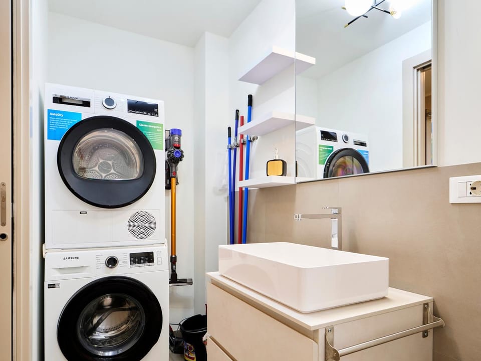 Bathroom, washing machine