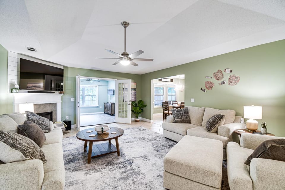 1 Mi to The Wharf Home with Pool Access Near Beach! House in Orange Beach