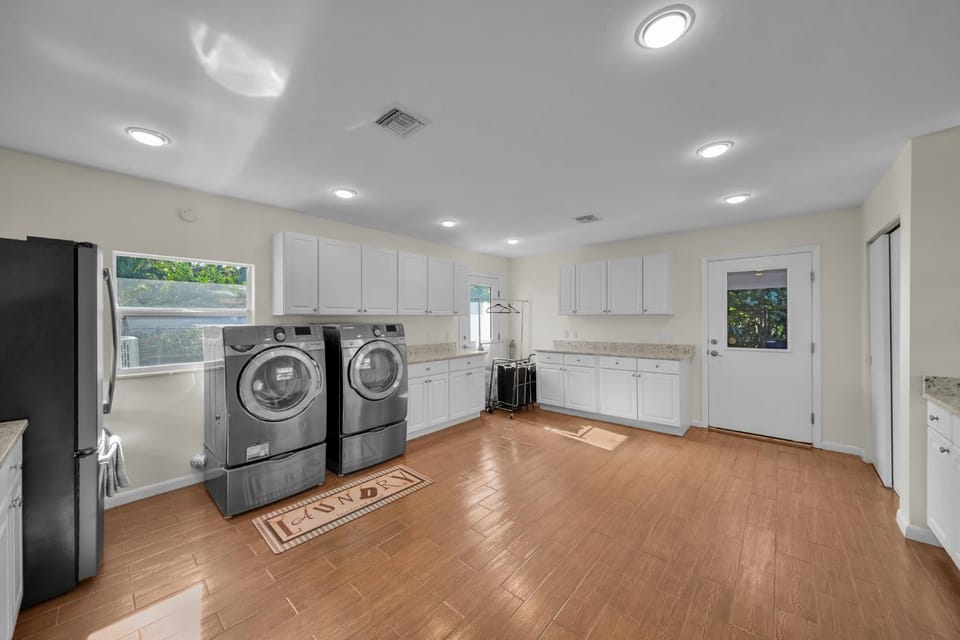laundry, washing machine, dryer