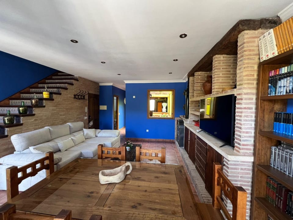 Communal lounge/ TV room, Living room
