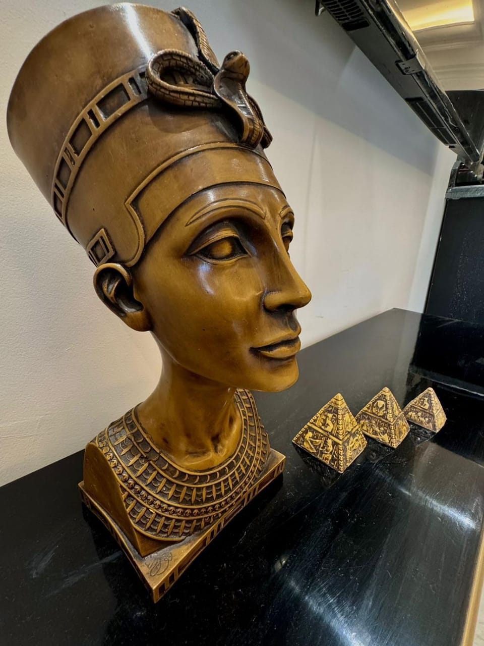 Queen Nefrertiti Apartment in New Cairo City